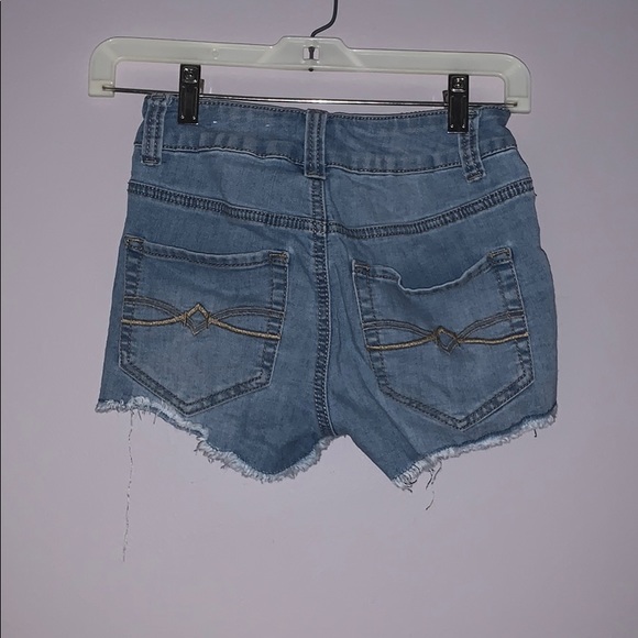 Mudd FLX Stretch Shorts~ Size 0 - Picture 2 of 3